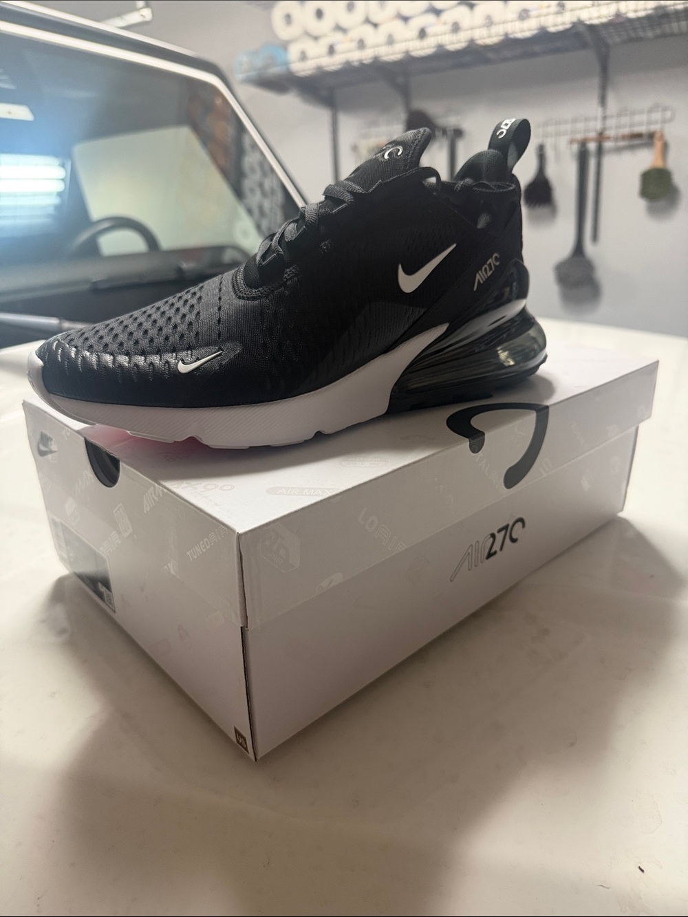 Brand New Mens Nike air max 270